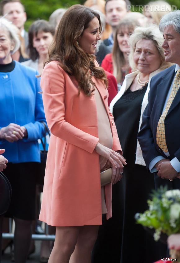 Kate Middleton, toujours aussi ravissante avec son baby bump